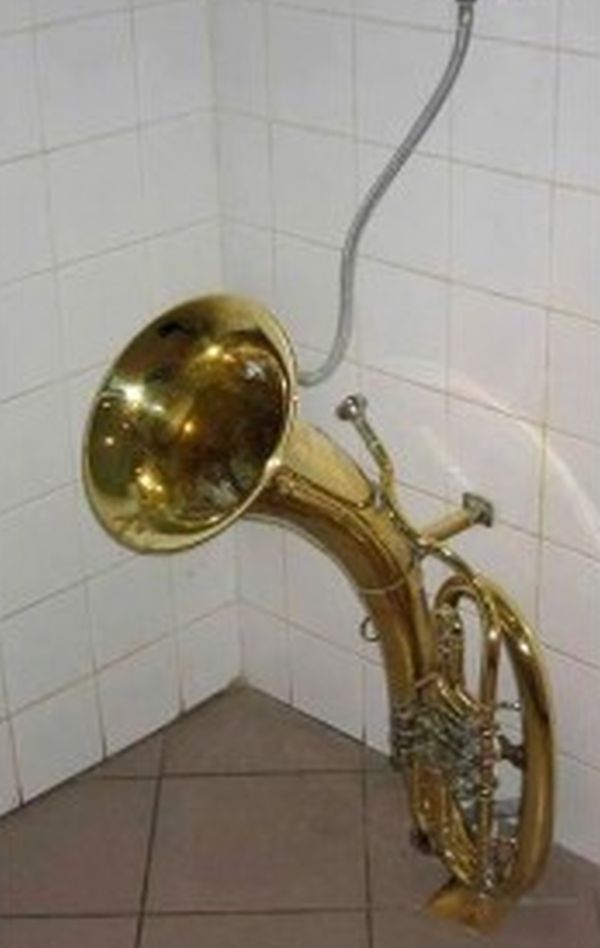 musical urinal