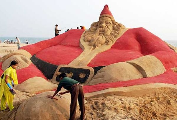 The sandy Santa