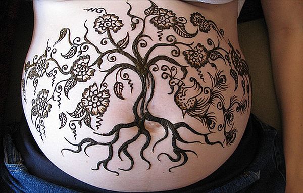 Henna belly