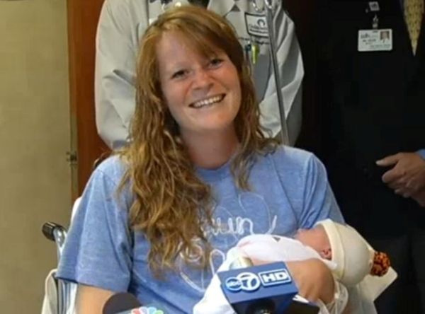 Woman delivers baby hours after running a marathon